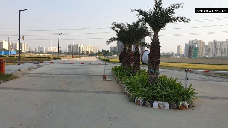  Parking, rof-insignia-park-2  153 Sq.Yd. Plot In Sector 95 Gurgaon 9580647