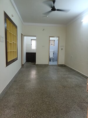 Room in 1 BHK Builder Floor at Kalanjali Apartment, Cv Raman Nagar – for Rent