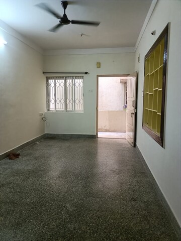 Room in 1 BHK Builder Floor at Kalanjali Apartment, Cv Raman Nagar – for Rent