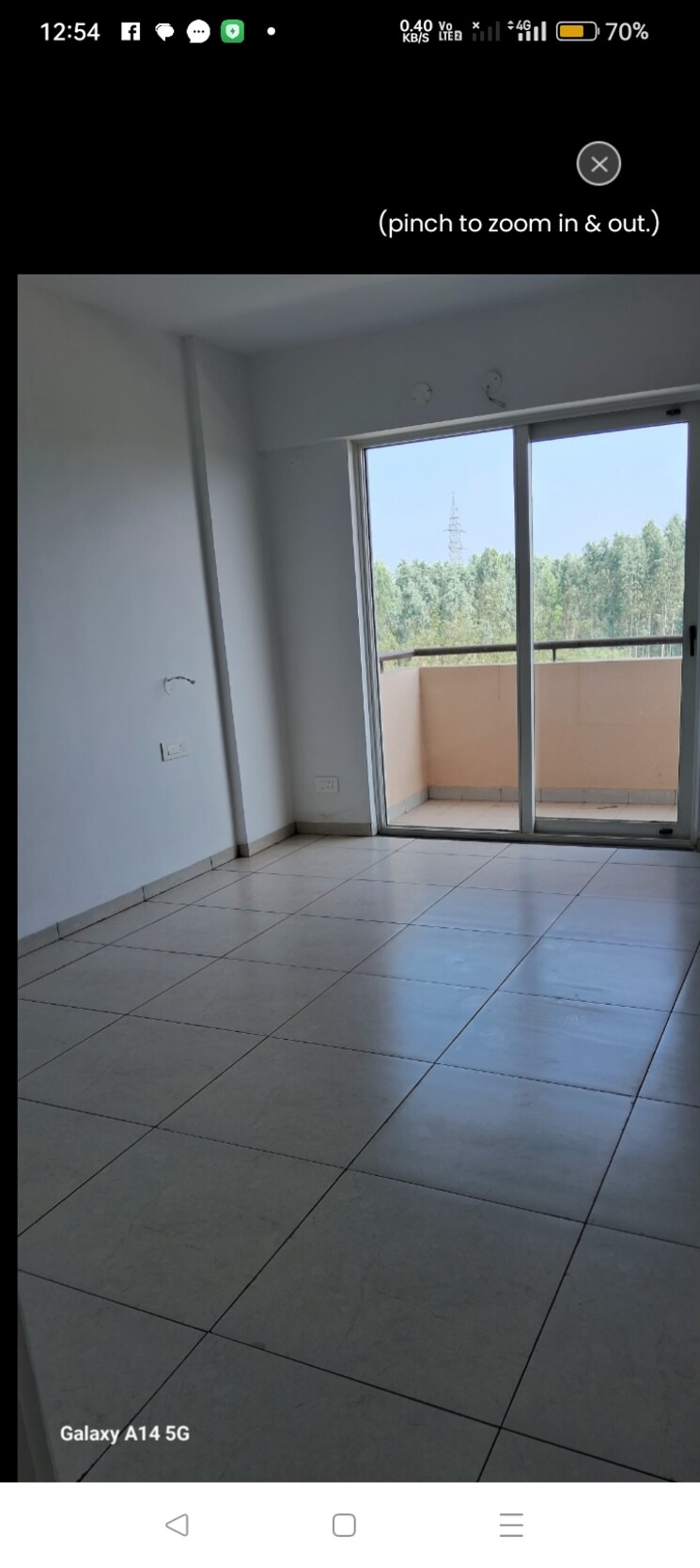 Room, sushma-valencia 3 Bedroom 200 Sq.Yd. Apartment In International Airport Road Zirakpur 9580743