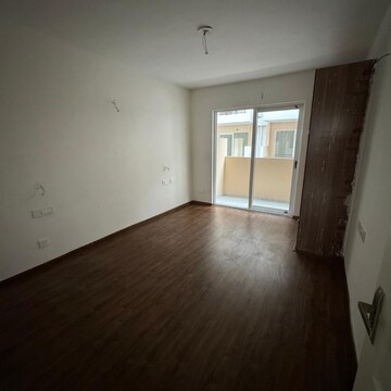 Room in 3 BHK Apartment at Sushma Valencia, Nagla Road – for Rent