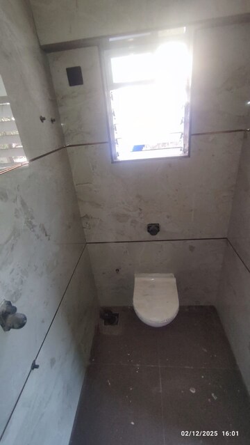 Bathroom in 1 BHK Apartment at Chembur – for Rent