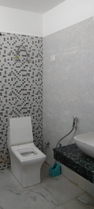 Bathroom in 1 BHK Builder Floor at Kishangarh – for Rent