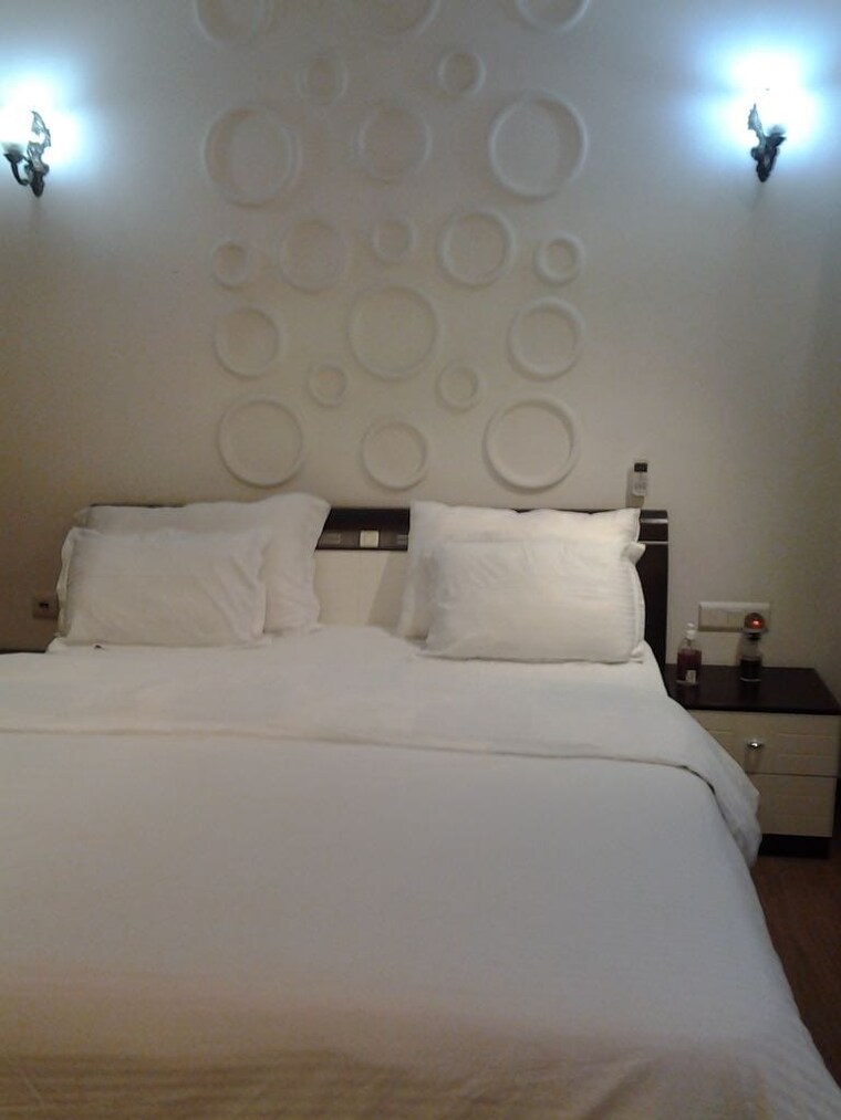 Bathroom, jangpura 2 Bedroom 2700 Sq.Ft. Builder Floor In Jangpura Delhi 9580788