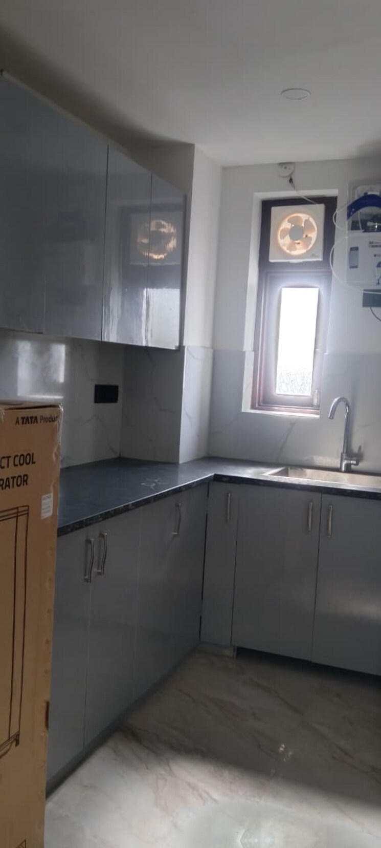 Kitchen, vasant kunj 1 Bedroom 550 Sq.Ft. Builder Floor In Vasant Kunj Delhi 9580804