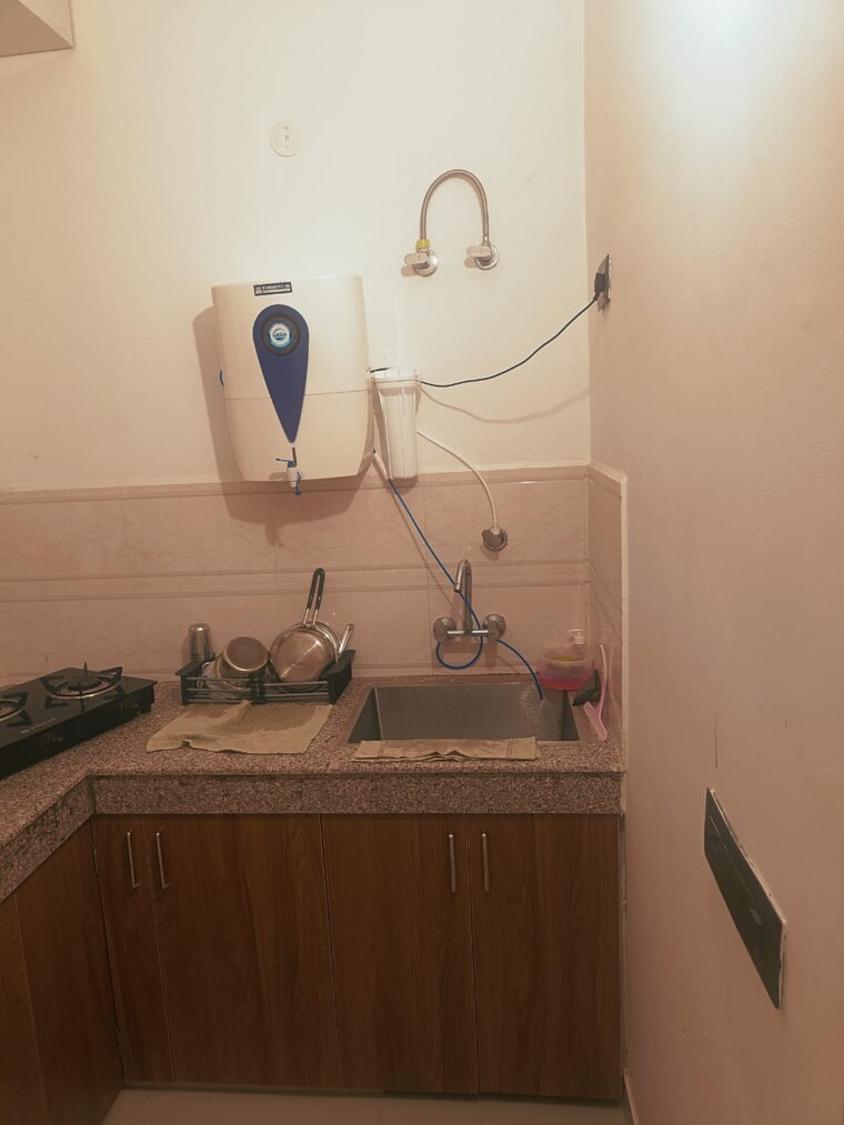 Bathroom, ansal-plaza-sector-23 1 Bedroom 600 Sq.Ft. Apartment In Sector 23 Gurgaon 9580809