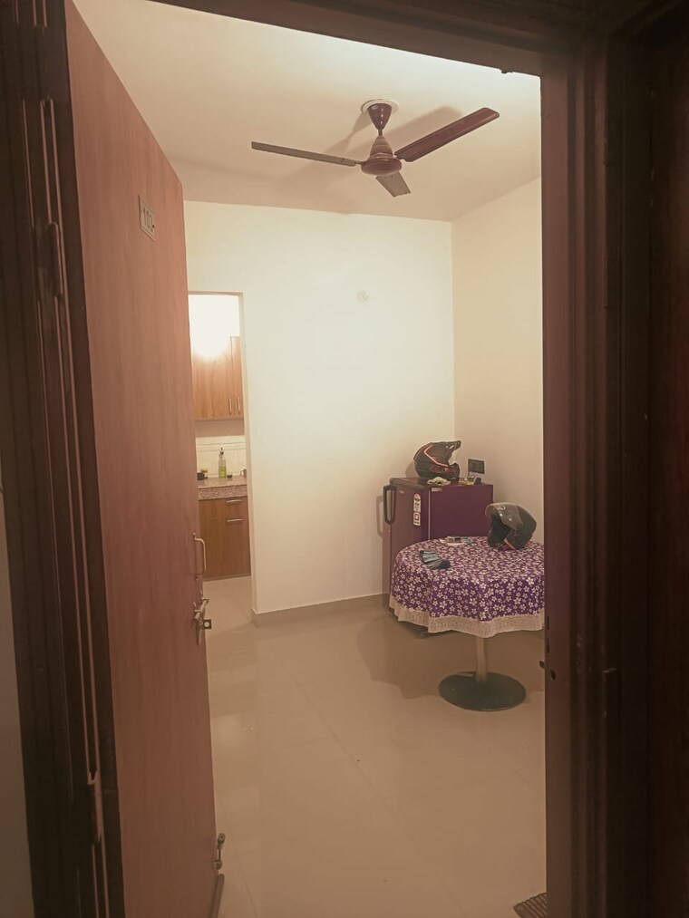 Bathroom, ansal-plaza-sector-23 1 Bedroom 600 Sq.Ft. Apartment In Sector 23 Gurgaon 9580809