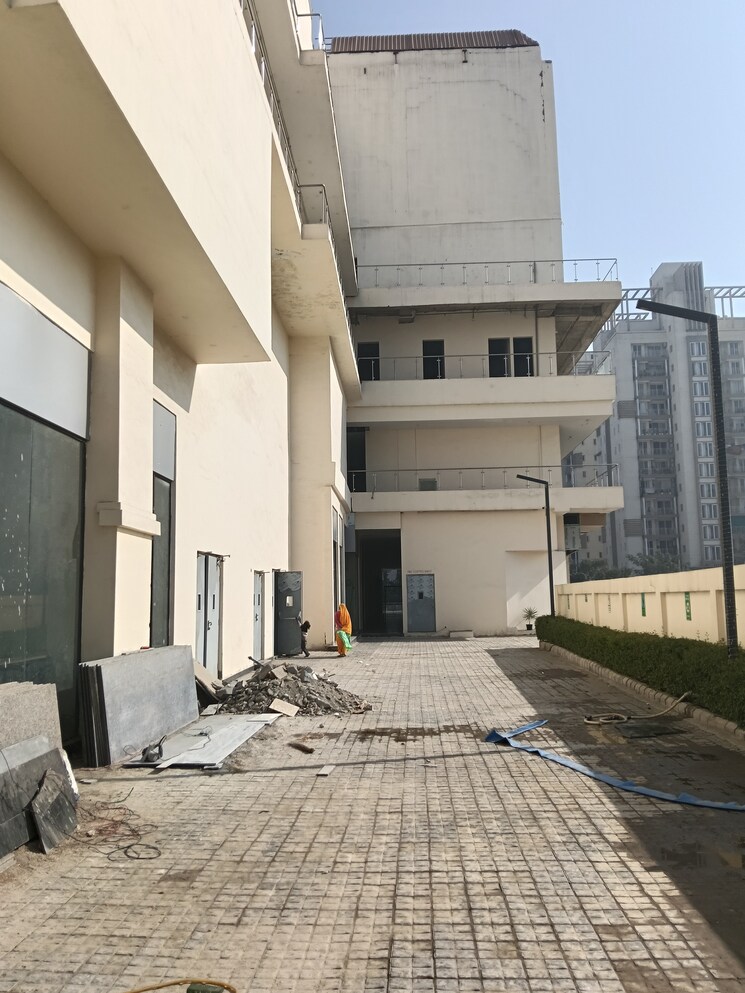 Exterior View, sector 102 Commercial Shop 300 Sq.Ft. In Sector 102 Gurgaon 9580814