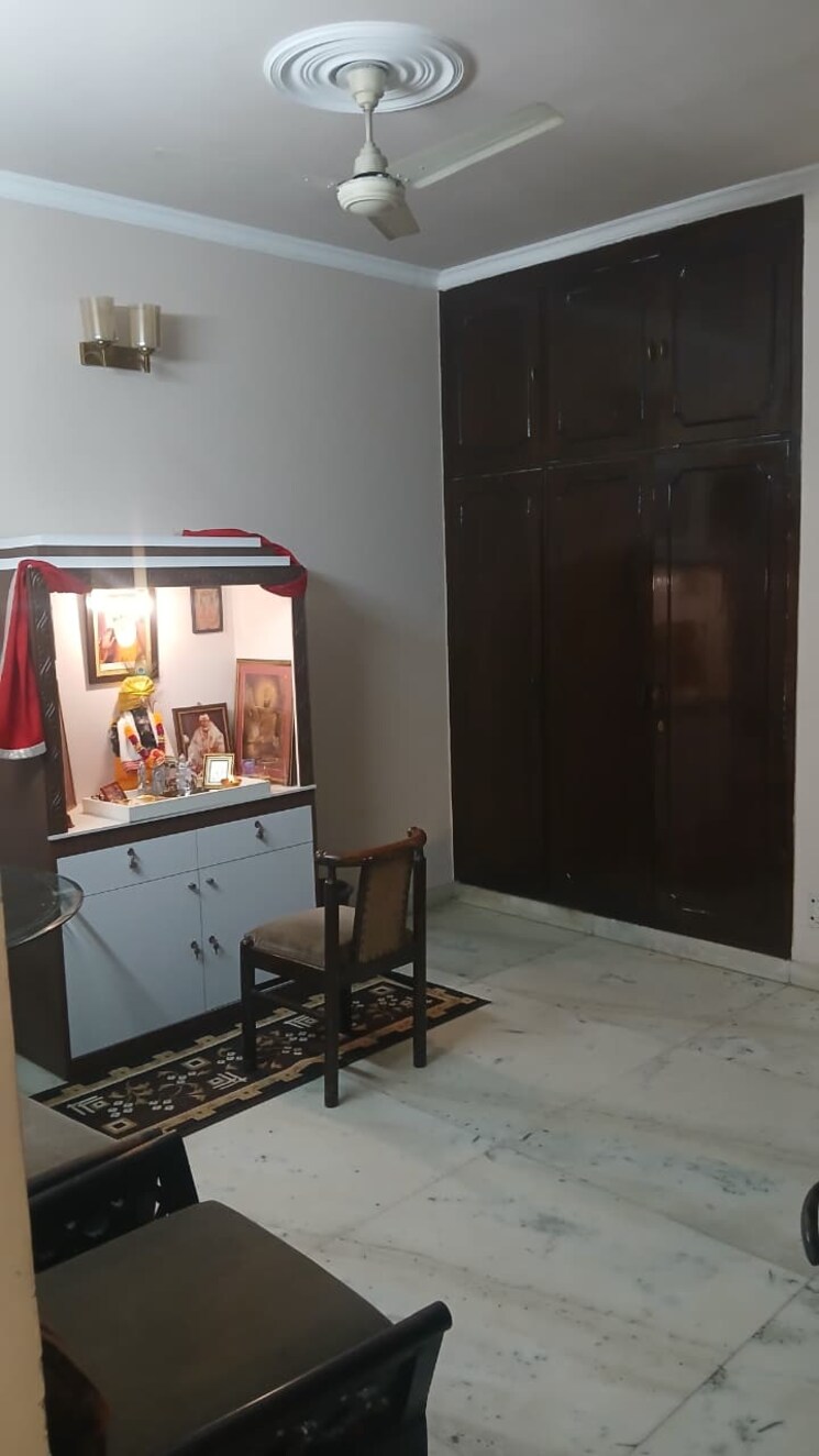 Living Room, rwa-apartments-sector-41 6 Bedroom 180 Sq.Mt. Independent House In Sector 41 Noida 9580732