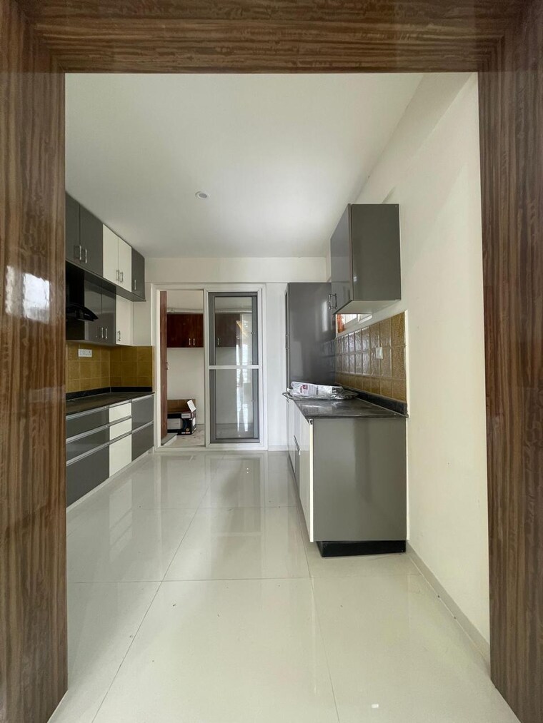 Kitchen, ds-max-skycity 3 Bedroom 2019 Sq.Ft. Apartment In Thanisandra Bangalore 9580797