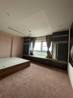 Room in 3 BHK Apartment at DS Max Skycity, Thanisandra – for Rent