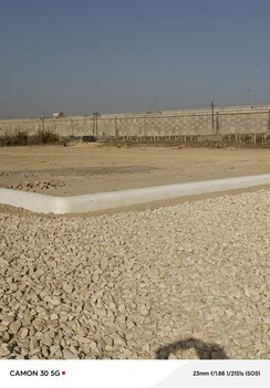 Plot For Sale in Sultanpur Road