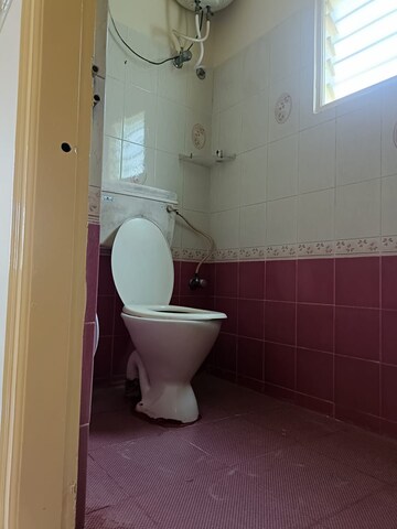 Bathroom in 1 BHK Builder Floor at Anjenaya Apartments, Cv Raman Nagar – for Rent