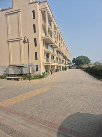 Signature Global City