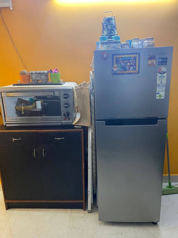 Kitchen, freedom fighters enclave 3 Bedroom 1500 Sq.Ft. Builder Floor In Freedom Fighters Enclave Delhi 9580860