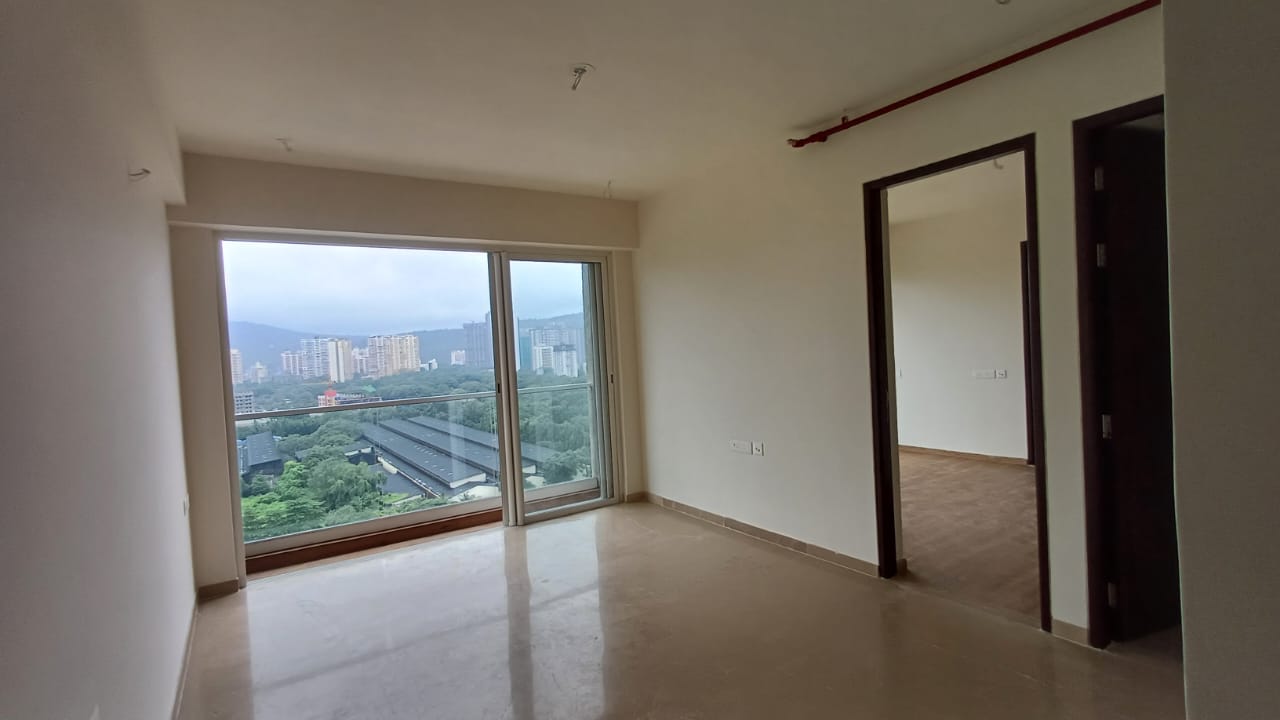 2 BHK + Extra Room Apartment For Sale in One Indiabulls Thane 1