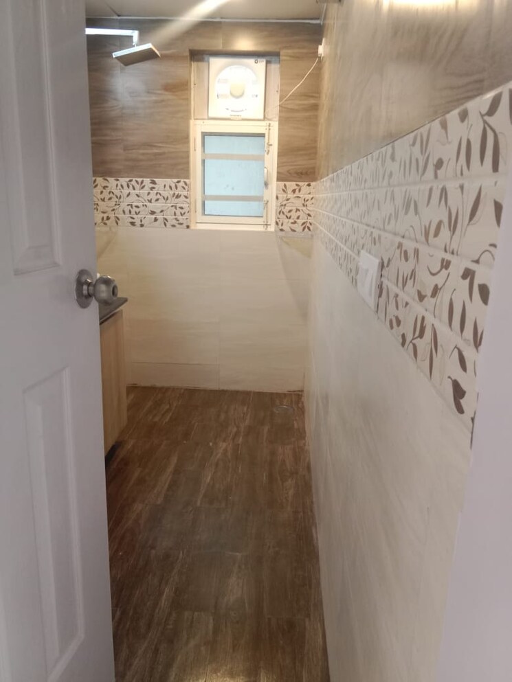 Bathroom, jaypee-kalypso-court 2.5 Bedroom 1850 Sq.Ft. Apartment In Sector 128 Noida 9580882