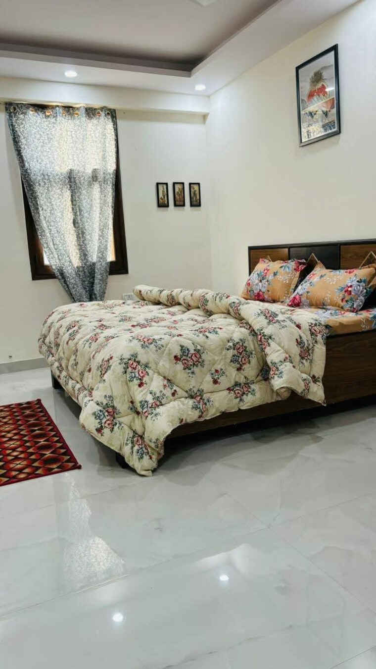 Bedroom, freedom fighters enclave 2 Bedroom 1000 Sq.Ft. Builder Floor In Freedom Fighters Enclave Delhi 9580896