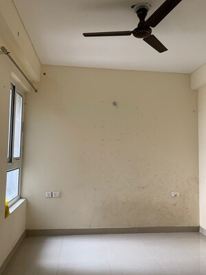 Room in 2 BHK Apartment at Aditya Urban Homes, Shahpur Bamheta – for Rent