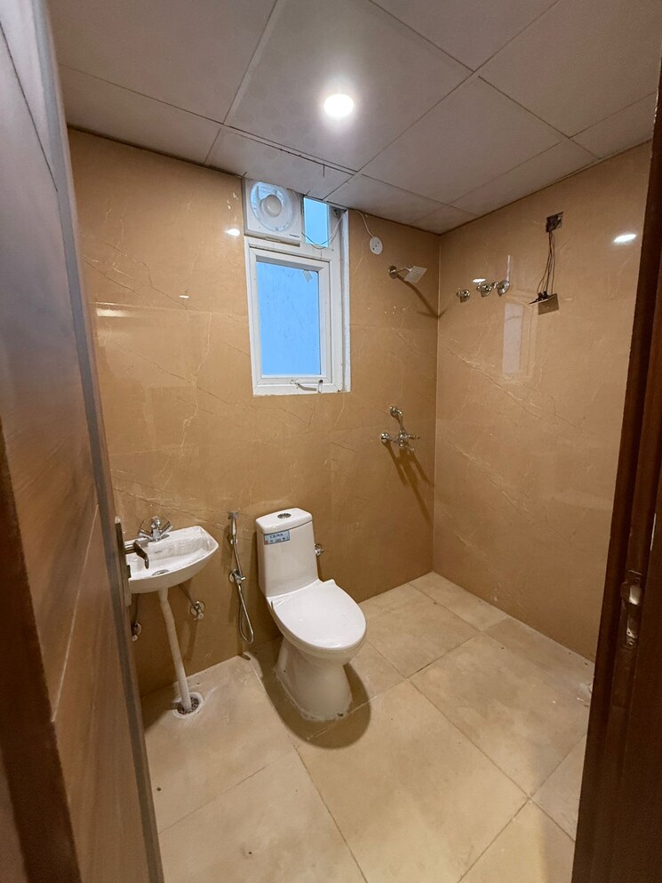 Bathroom, mahal yojna 3 Bedroom 1350 Sq.Ft. Apartment In Mahal Yojna Jaipur 9580934