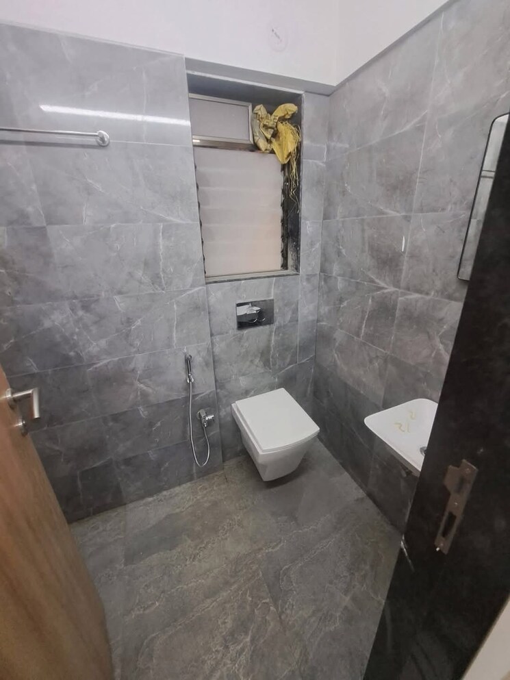 Bathroom, shanti-lifespaces 2 Bedroom 990 Sq.Ft. Apartment In Nalasopara East Palghar 9580916