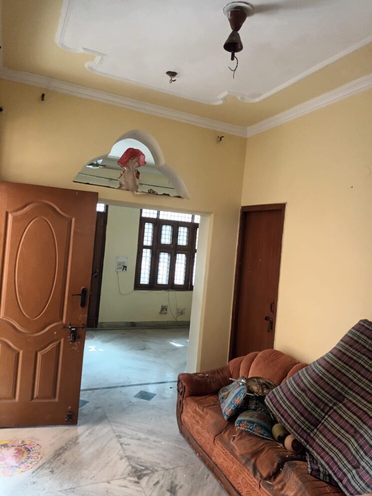 Living Room, sector 23a 2 Bedroom 1200 Sq.Ft. Builder Floor In Sector 23a Gurgaon 9580952