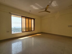 Room in 3 BHK Apartment at Royal Palms, Goregaon East – for Rent