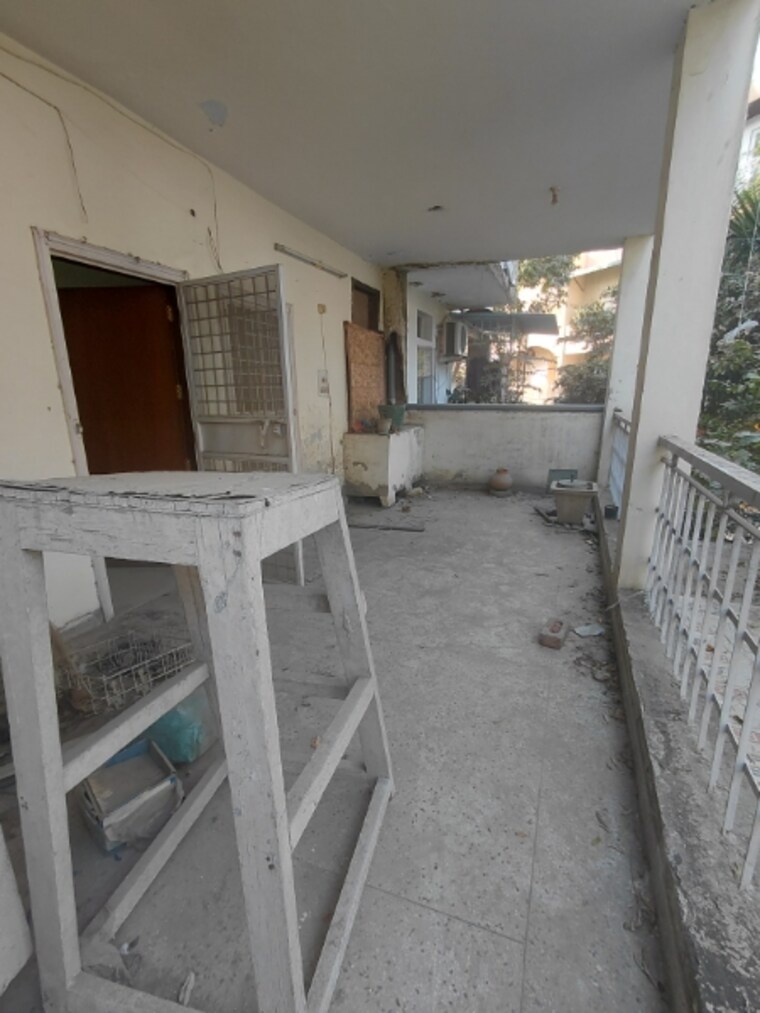 Balcony, janakpuri 2 Bedroom 1200 Sq.Ft. Apartment In Janakpuri Delhi 9581011