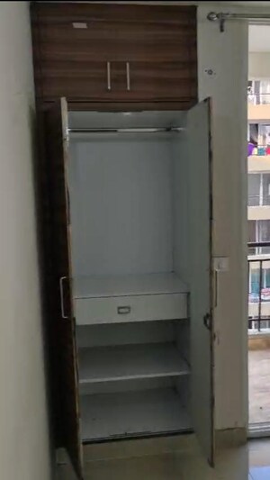 Bathroom in 3 BHK Apartment at Amrapali Golf Homes, Sector 4 Greater Noida – for Rent