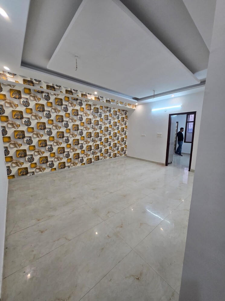 Room, pir machalla 3 Bedroom 1350 Sq.Ft. Apartment In Pir Machalla Zirakpur 9581014