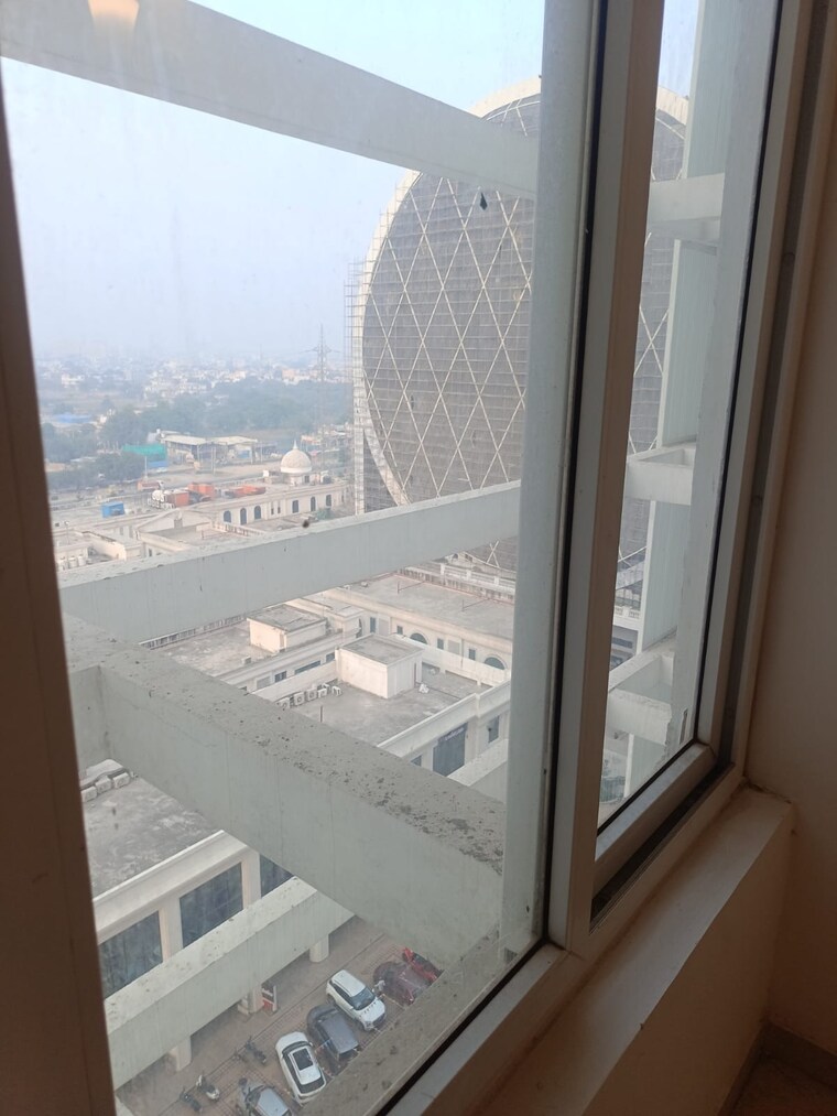 Balcony, omaxe-royal-residency-faridabad 3 Bedroom 1925 Sq.Ft. Apartment In Sector 79 Faridabad 9581026