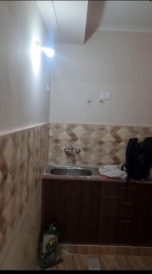 Furnished Amenities in 2 BHK Apartment at Amrapali Golf Homes, Sector 4 Greater Noida – for Rent