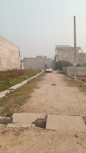  Plot For Sale in Raebareli Road