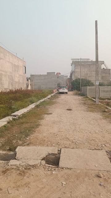  Plot For Sale in Raebareli Road