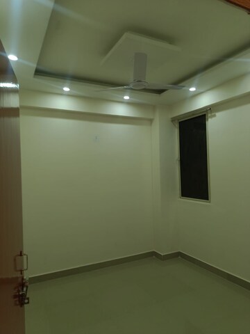 Room in 3 BHK Apartment at Conscient Habitat Residences, Sector 78 – for Sale