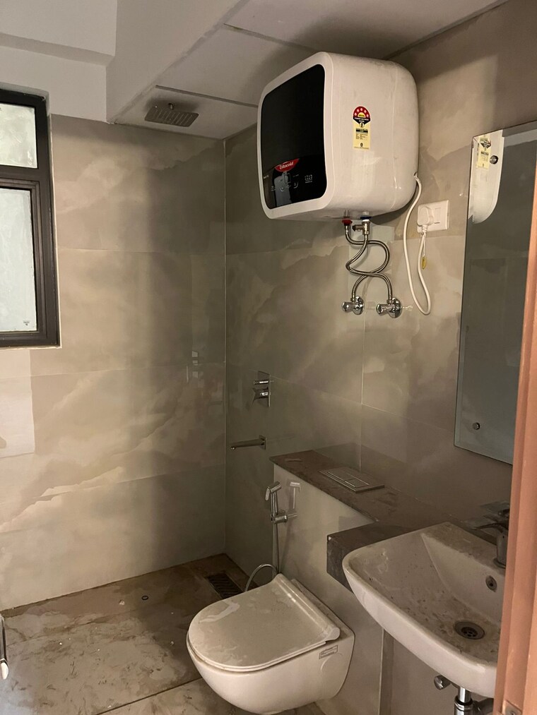 Bathroom, m3m-heights 2 Bedroom 1512 Sq.Ft. Apartment In Sector 65 Gurgaon 9581042