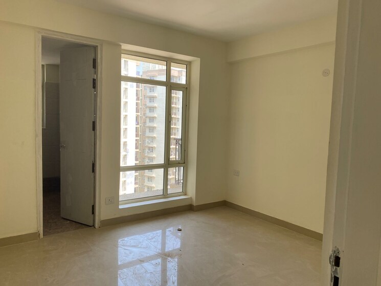 Room, shree-vardhman-flora 3.5 Bedroom 1950 Sq.Ft. Apartment In Sector 90 Gurgaon 9581089