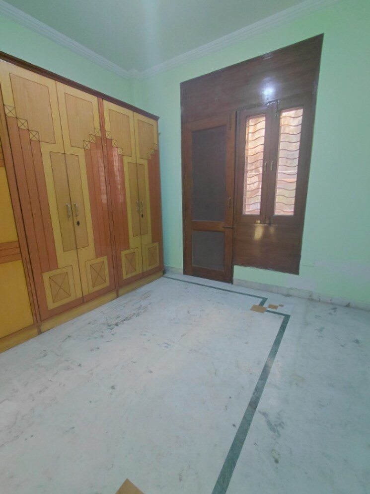 Room, janakpuri 3 Bedroom 1350 Sq.Ft. Builder Floor In Janakpuri Delhi 9581112
