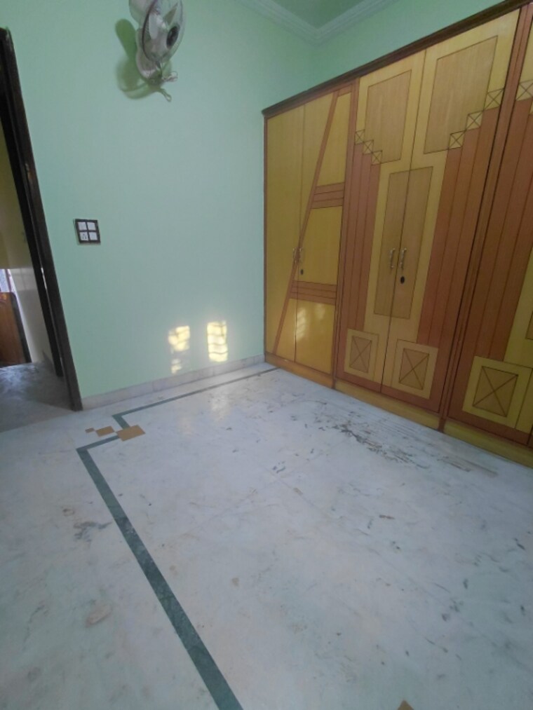 Room, janakpuri 3 Bedroom 1350 Sq.Ft. Builder Floor In Janakpuri Delhi 9581112