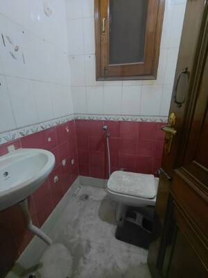 Bathroom in 3 BHK Builder Floor at Janakpuri – for Rent