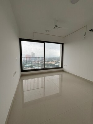 Room in 2 BHK Apartment at Sunteck City Avenue 4, Goregaon West – for Rent