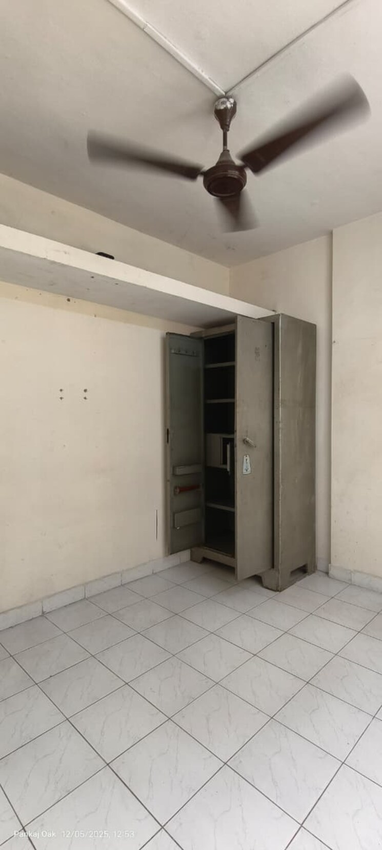 Room, kadam-plaza-katraj 2 Bedroom 1000 Sq.Ft. Apartment In Katraj Pune 9581165