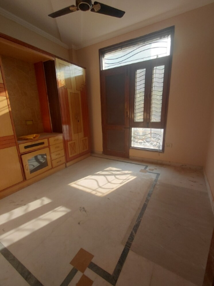 Bedroom, janakpuri 3 Bedroom 1350 Sq.Ft. Builder Floor In Janakpuri Delhi 9581202