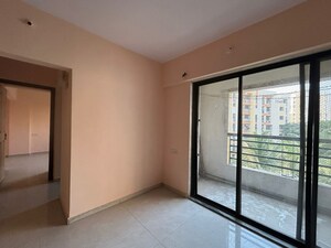 Room in 1 BHK Apartment at KIPL Morya, Kasarvadavali – for Rent