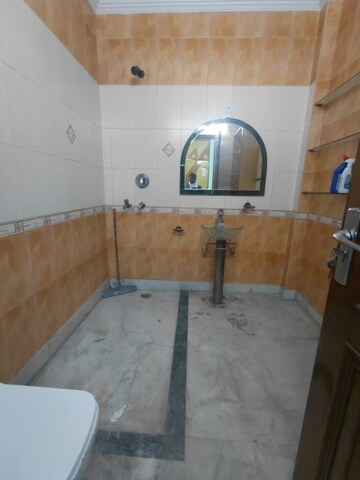 Bathroom in 3 BHK Builder Floor at Janakpuri – for Rent