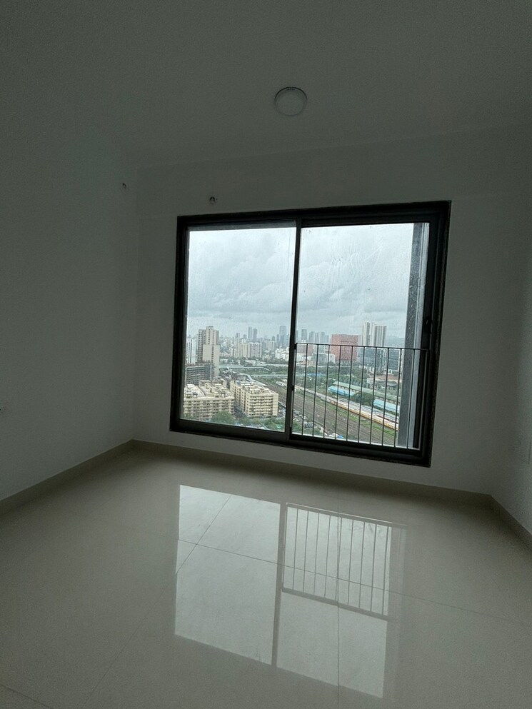 Room, sunteck-city-avenue-4 2 Bedroom 646 Sq.Ft. Apartment In Goregaon West Mumbai 9581176