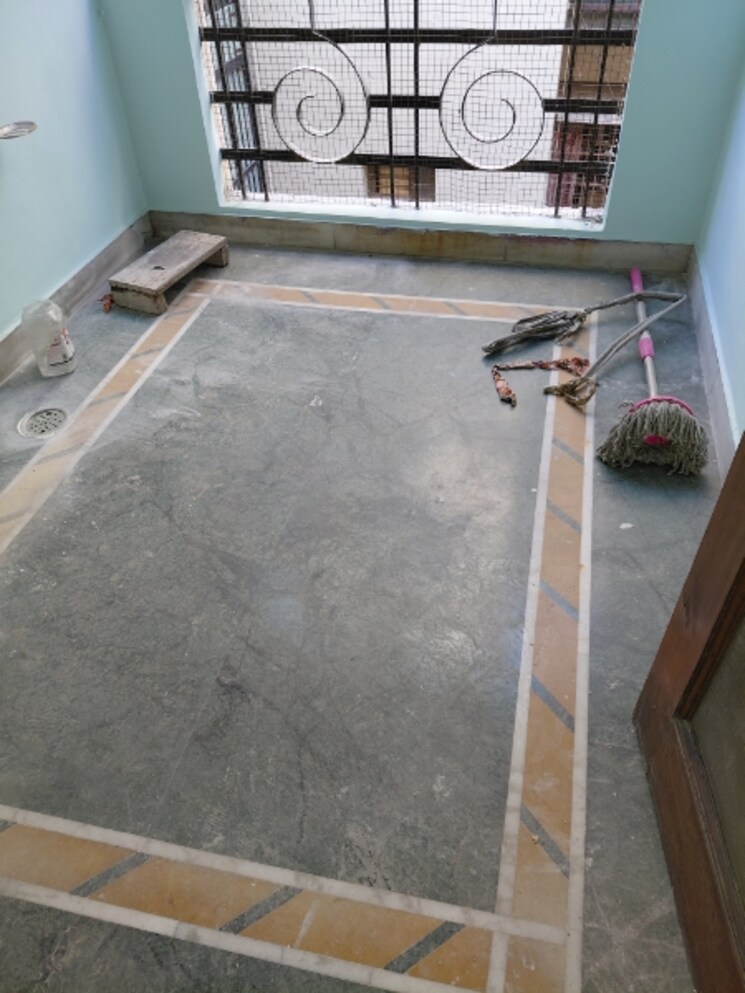 Balcony, janakpuri 3 Bedroom 1350 Sq.Ft. Builder Floor In Janakpuri Delhi 9581202