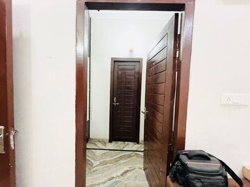 Building Lobby in 6+ BHK Independent House at Gomti Nagar – for Sale
