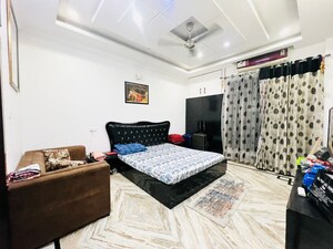 Bedroom in 6+ BHK Independent House at Gomti Nagar – for Sale