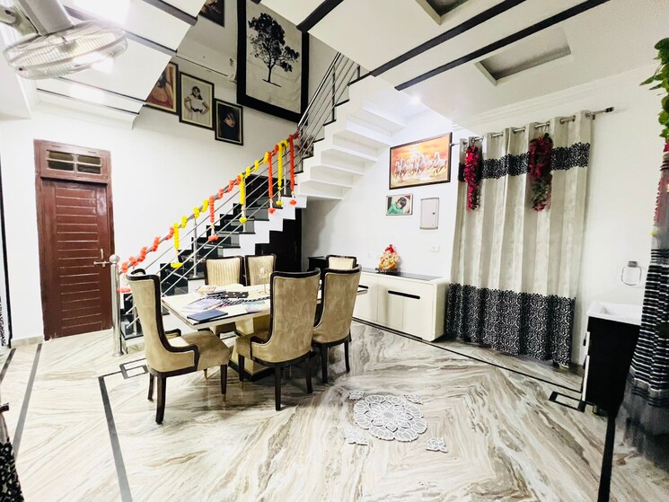 Dining area, gomti nagar 6+ Bedroom 1600 Sq.Ft. Independent House In Gomti Nagar Lucknow 9581213
